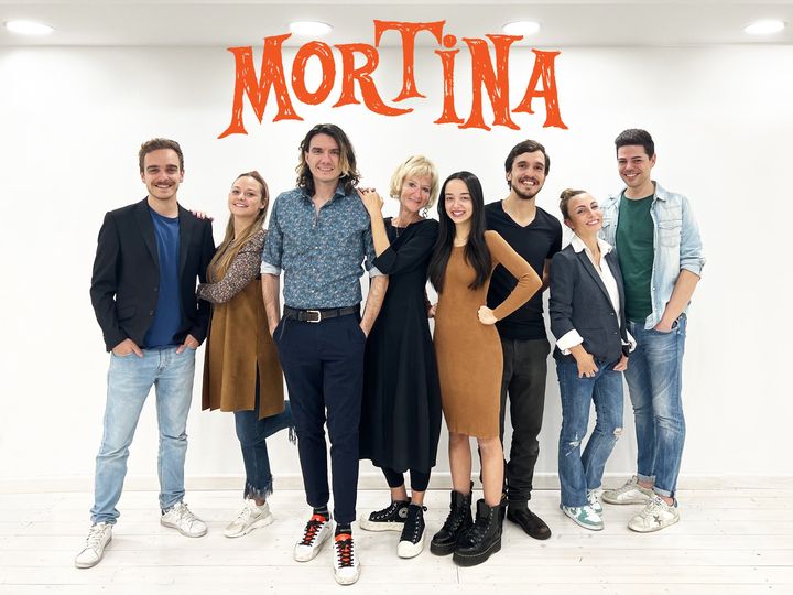 Cast Mortina Cast Mortina